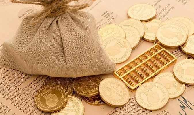 “俄罗斯被逼墙角:若制裁持续 或抛黄金”